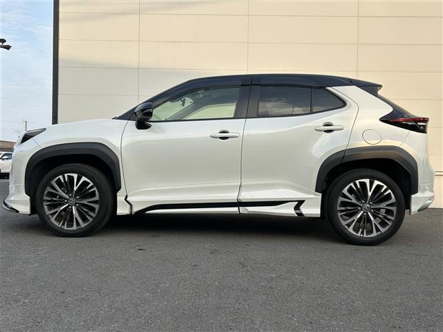 ヤリスクロス ハイブリッドZ フルモデリスタエアロ パワーバックドア 純正ディスプレイオーディオ ナビキット トヨタセーフティセンス パノラミックビューモニター BSM クリアランスソナー オートホールド シートヒーター ETC(34枚目)