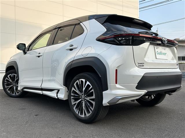 ヤリスクロス ハイブリッドZ フルモデリスタエアロ パワーバックドア 純正ディスプレイオーディオ ナビキット トヨタセーフティセンス パノラミックビューモニター BSM クリアランスソナー オートホールド シートヒーター ETC(35枚目)