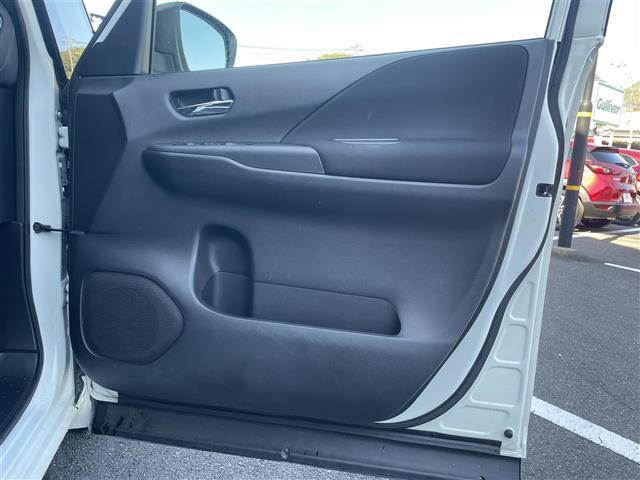 セレナ ハイウェイスター プロパイロット エマージェンシーブレーキ 純正9インチナビ アラウンドビューモニター スマートインナーミラー 両側パワースライドドア 前後コーナーセンサー ステアリングスイッチ LEDオートライト(19枚目)