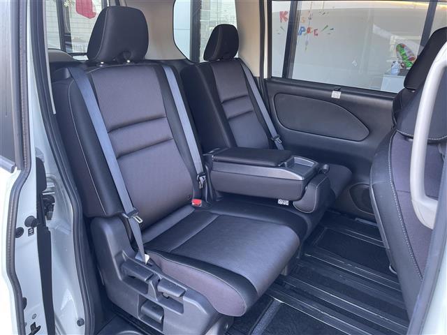 セレナ ハイウェイスター プロパイロット エマージェンシーブレーキ 純正9インチナビ アラウンドビューモニター スマートインナーミラー 両側パワースライドドア 前後コーナーセンサー ステアリングスイッチ LEDオートライト(22枚目)