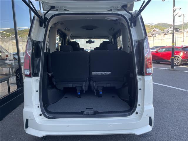 セレナ ハイウェイスター プロパイロット エマージェンシーブレーキ 純正9インチナビ アラウンドビューモニター スマートインナーミラー 両側パワースライドドア 前後コーナーセンサー ステアリングスイッチ LEDオートライト(29枚目)