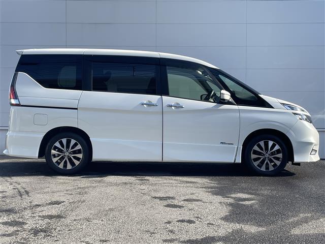 セレナ ハイウェイスター プロパイロット エマージェンシーブレーキ 純正9インチナビ アラウンドビューモニター スマートインナーミラー 両側パワースライドドア 前後コーナーセンサー ステアリングスイッチ LEDオートライト(39枚目)