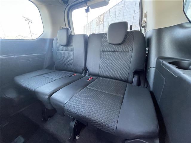 セレナ e-パワー ハイウェイスターV プロパイロット エマージェンシーブレーキ ブラインドスポットモニター 純正10インチナビ アラウンドビューモニター 両側パワースライドドア 前後コーナーセンサー ステアリングヒーター シートヒーター(29枚目)