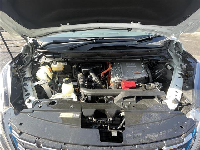 セレナ e-パワー ハイウェイスターV プロパイロット エマージェンシーブレーキ ブラインドスポットモニター 純正10インチナビ アラウンドビューモニター 両側パワースライドドア 前後コーナーセンサー ステアリングヒーター シートヒーター(42枚目)