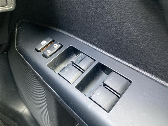 CT200h バージョンL 純正SDナビ・CD/DVD/ブルーレイ/Bluetooth/フルセグTV・バックカメラ・クルーズコントロール・LEDライト・パワーシート・メモリシート・シートヒーター・パドルシフト・ETC・純正AW(20枚目)