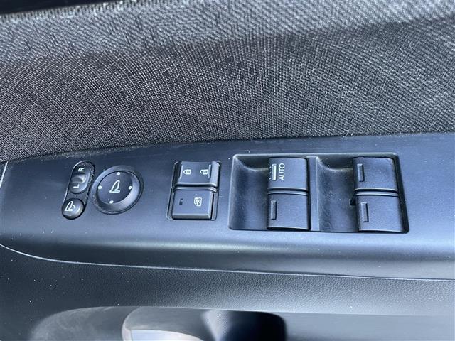 G・Lパッケージ 純正オーディオ・CD/AUX・Pスラ・Pスタート・スマートキー・純正フロアマット・電格ミラー・オートライト・ドアバイザー・ステアリングスイッチ・純正AW(13枚目)