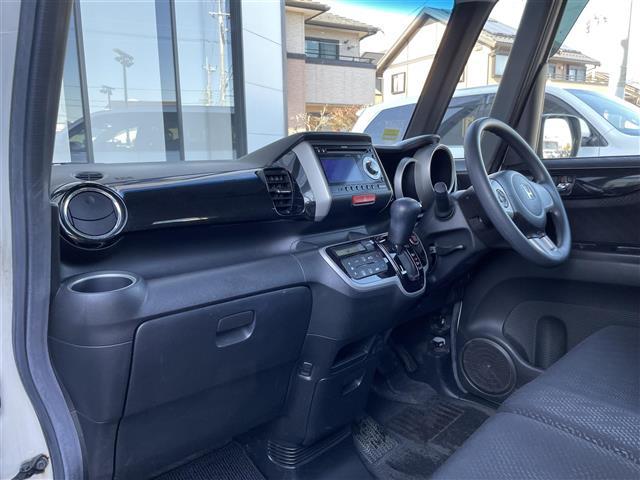 G・Lパッケージ 純正オーディオ・CD/AUX・Pスラ・Pスタート・スマートキー・純正フロアマット・電格ミラー・オートライト・ドアバイザー・ステアリングスイッチ・純正AW(21枚目)