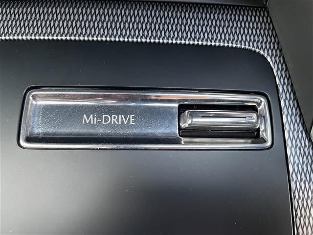 CX-60 XD エクスクルーシブモード サンルーフ 360°モニター BOSEサウンド 革シート 純正ナビ ACC パワーシート ヘッドアップディスプレイ パワーバックドア コーナーセンサー ブラインドスポットモニター LEDライト(19枚目)