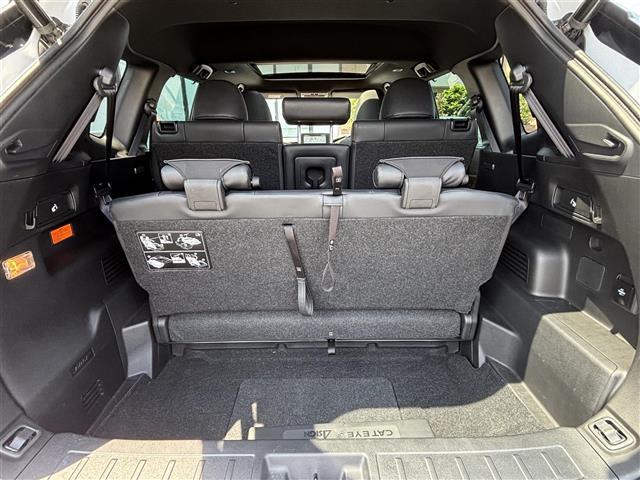 アウトランダーＰＨＥＶ Ｐ　全カメ／Ｓ－ＡＷＣ／ＢＯＳＥ／マイパイロット／ＨＵＤ／４ＷＤ／ビュー／ＤＮリフレッシュ／標識認識システム／ＷＡＣ／ＡＣ１５００Ｗ／全ヒーター／今すぐ充電／追コン／ＨＤＤナビ／サンルーフ／純ＡＷ／純マト（29枚目）