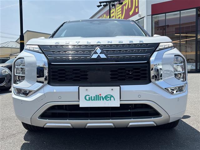アウトランダーＰＨＥＶ Ｐ　全カメ／Ｓ－ＡＷＣ／ＢＯＳＥ／マイパイロット／ＨＵＤ／４ＷＤ／ビュー／ＤＮリフレッシュ／標識認識システム／ＷＡＣ／ＡＣ１５００Ｗ／全ヒーター／今すぐ充電／追コン／ＨＤＤナビ／サンルーフ／純ＡＷ／純マト（37枚目）