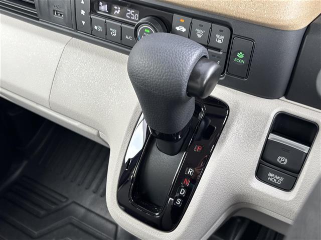 Ｎ－ＢＯＸ ベースグレード　ワンオーナー　追従型クルコン　Ｂカメラ　衝突軽減　レーンキープ　横滑り防止　電動パーキング　Ｂホールド　アイドリング　Ａライト　Ａハイビーム　ドラレコ前後　ＥＴＣ　シートヒーター　フルセグ　ＢＴ（6枚目）