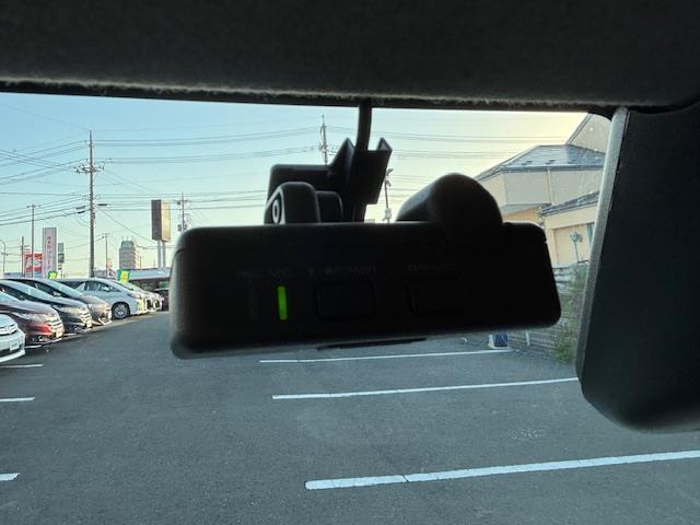 ムーヴキャンバス ＧブラックアクセントＶＳ　ＳＡＩＩＩ　オーディオ・ＵＳＢ／Ｂｌｕｅｔｏｏｔｈ／ＦＭ・両側Ｐスライド・衝突軽減・Ａライト・Ａハイビーム・横滑り防止・アイドリング・Ｐスタート・スマートキー・Ｓヒーター・純フロアマット・ベンチシート・ドラレコ（3枚目）