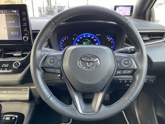 カローラツーリング ハイブリッド ダブルバイビー バックカメラ・ビルトインETC・電動パーキングアシスト・BSM・モデリスタエアロ・寒冷地仕様・コーナーセンサー・オートマチックハイビーム・純正アルミホイール・レーダー探知機・横滑り防止装置(9枚目)