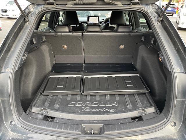 カローラツーリング ハイブリッド ダブルバイビー バックカメラ・ビルトインETC・電動パーキングアシスト・BSM・モデリスタエアロ・寒冷地仕様・コーナーセンサー・オートマチックハイビーム・純正アルミホイール・レーダー探知機・横滑り防止装置(26枚目)