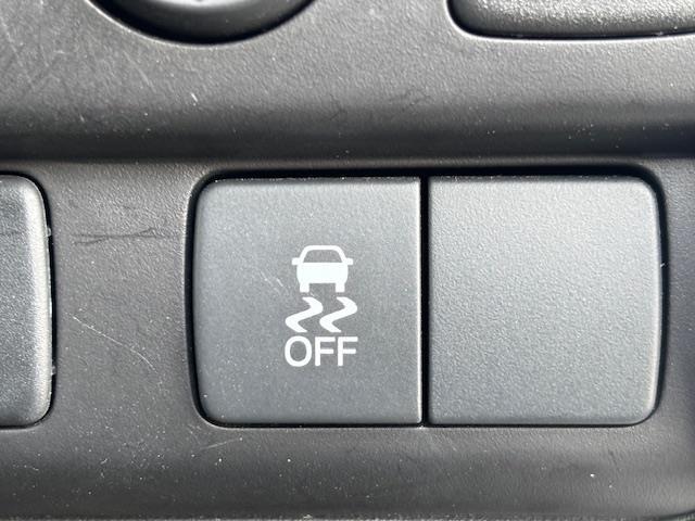 フリード G ジャストセレクション ・パワーステアリング・横滑り防止装置・オートライト・AAC・ビルトインETC・ステアリングリモコン・片側パワースライドドア・アイドリングストップ・ABS・AM/FM・SD・USB(10枚目)