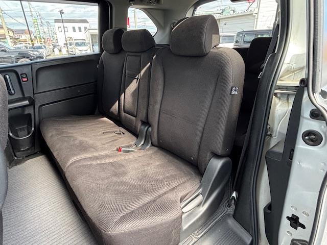 フリード G ジャストセレクション ・パワーステアリング・横滑り防止装置・オートライト・AAC・ビルトインETC・ステアリングリモコン・片側パワースライドドア・アイドリングストップ・ABS・AM/FM・SD・USB(21枚目)