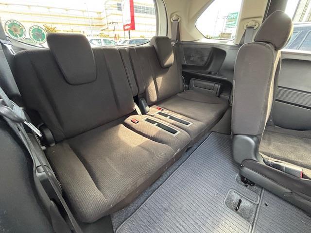 フリード G ジャストセレクション ・パワーステアリング・横滑り防止装置・オートライト・AAC・ビルトインETC・ステアリングリモコン・片側パワースライドドア・アイドリングストップ・ABS・AM/FM・SD・USB(22枚目)