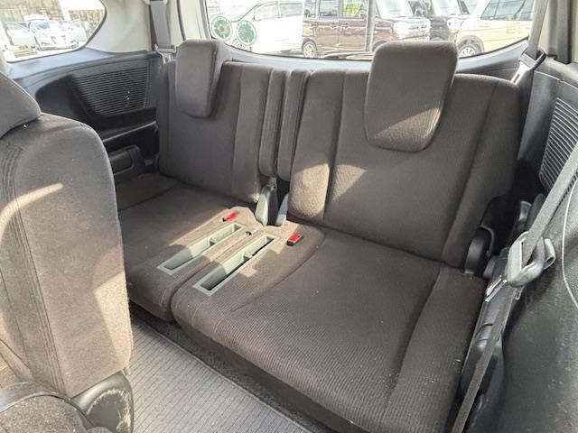 フリード G ジャストセレクション ・パワーステアリング・横滑り防止装置・オートライト・AAC・ビルトインETC・ステアリングリモコン・片側パワースライドドア・アイドリングストップ・ABS・AM/FM・SD・USB(23枚目)