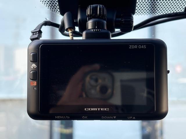 カローラクロス ハイブリッド　Ｚ　レーダークルーズコントロール・電動パーキングアシスト・パワーバックドア・シートヒーター・パワーシート・バックカメラ・プリクラッシュセーフティー・ステアリングリモコン・Ｐスタート・フォグランプ（7枚目）