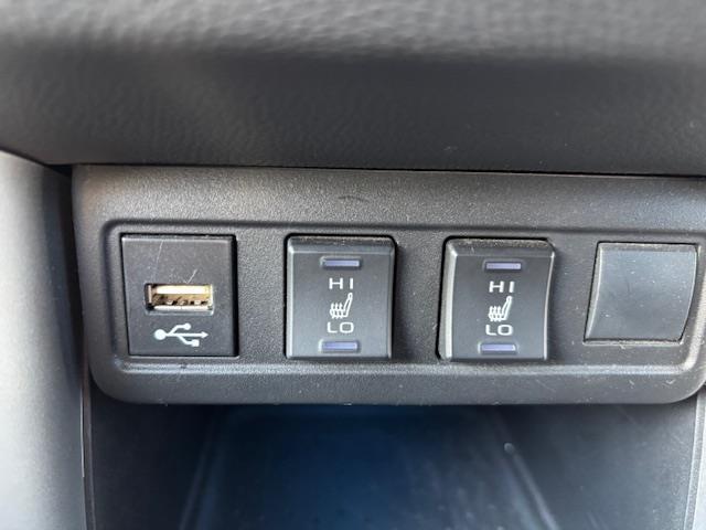 カローラクロス ハイブリッド　Ｚ　レーダークルーズコントロール・電動パーキングアシスト・パワーバックドア・シートヒーター・パワーシート・バックカメラ・プリクラッシュセーフティー・ステアリングリモコン・Ｐスタート・フォグランプ（15枚目）