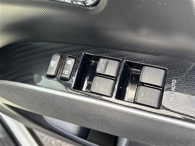 店頭在庫以外にも全国約4万台※の在庫から、ぴったりな1台をご提案します!※2023年10月現在の在庫台数です。売約済の可能性があります。