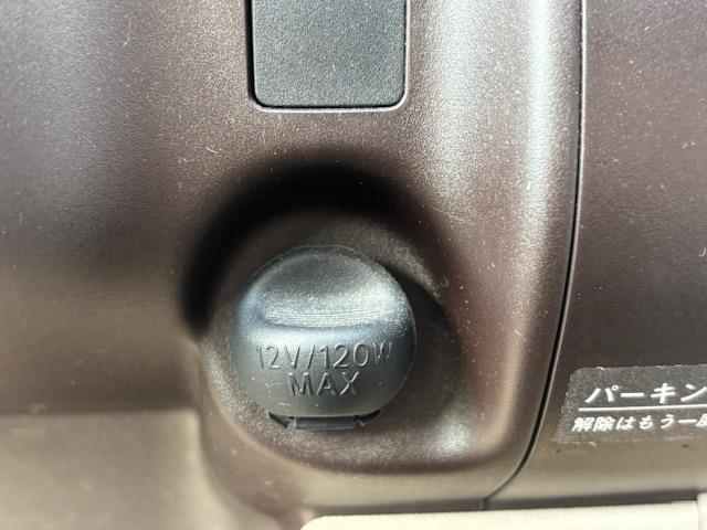 パッソ プラスハナ Cパッケージ ・TV・AM/FM・Bluetooth接続・AUX・CD・純正SDナビ・スペアあり・ベンチシート・横滑り防止装置・盗難防止装置・ECOモード・純正フロアマット・14インチ社外AW(4枚目)