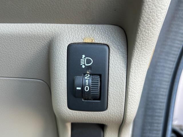 N-BOX G・Lパッケージ 純正ナビ・片側パワースライドドア・バックカメラ・純正アルミホイール・4WD・スマートキー・純正フロアマット・アイドリングストップ・フルフラットシート・ベンチシート・盗難防止装置・横滑り防止装置(14枚目)