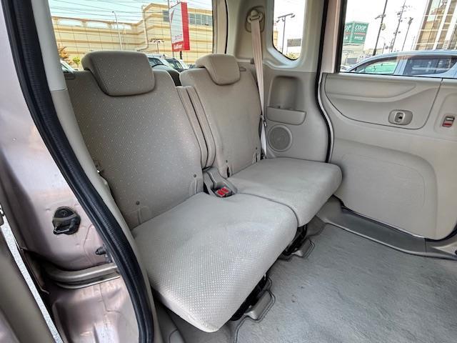 N-BOX G・Lパッケージ 純正ナビ・片側パワースライドドア・バックカメラ・純正アルミホイール・4WD・スマートキー・純正フロアマット・アイドリングストップ・フルフラットシート・ベンチシート・盗難防止装置・横滑り防止装置(18枚目)