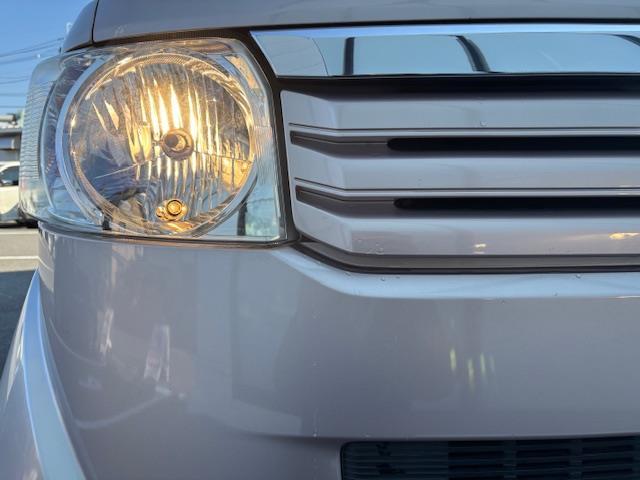 N-BOX G・Lパッケージ 純正ナビ・片側パワースライドドア・バックカメラ・純正アルミホイール・4WD・スマートキー・純正フロアマット・アイドリングストップ・フルフラットシート・ベンチシート・盗難防止装置・横滑り防止装置(29枚目)