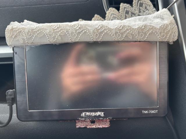 タント カスタムX SA アイドリングストップ・片側パワースライドドア・衝突軽減システム・横滑り防止装置・ナンバーフレームあり・後席サンシェード・後席ISOFIX・フォグランプ・ウインカーミラー・スペアキーあり・ハンドルカバー(3枚目)