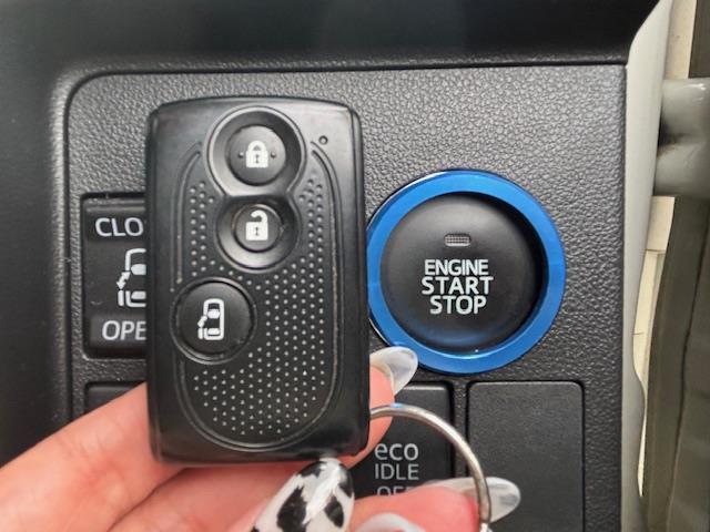 タント カスタムX SA アイドリングストップ・片側パワースライドドア・衝突軽減システム・横滑り防止装置・ナンバーフレームあり・後席サンシェード・後席ISOFIX・フォグランプ・ウインカーミラー・スペアキーあり・ハンドルカバー(9枚目)