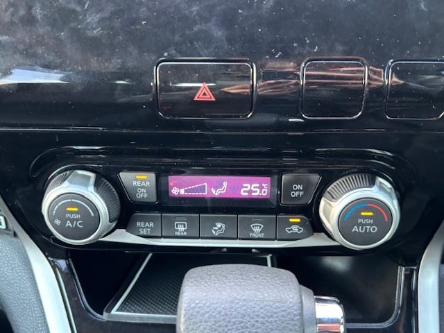 セレナ ハイウェイスター 純正ナビ・フルセグ・後席モニター・純正アルミホイール・LEDライト(7枚目)