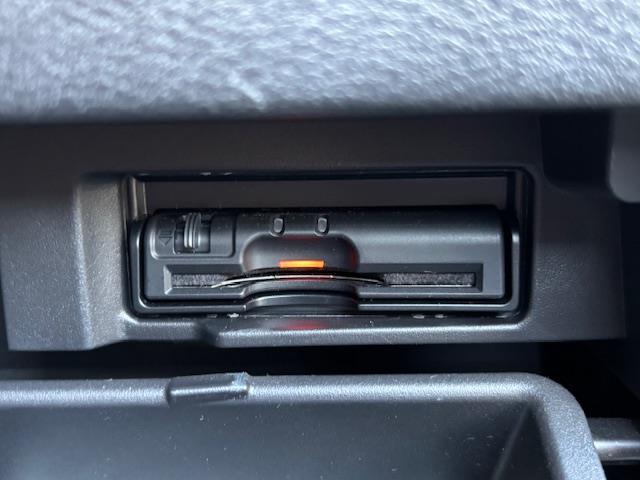 セレナ ハイウェイスター 純正ナビ・フルセグ・後席モニター・純正アルミホイール・LEDライト(12枚目)