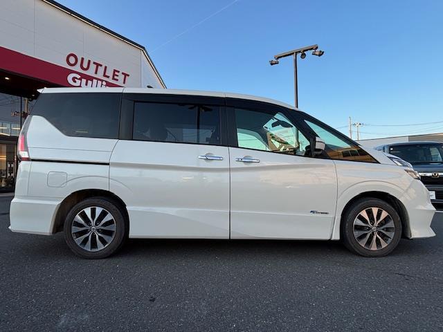 セレナ ハイウェイスター 純正ナビ・フルセグ・後席モニター・純正アルミホイール・LEDライト(35枚目)