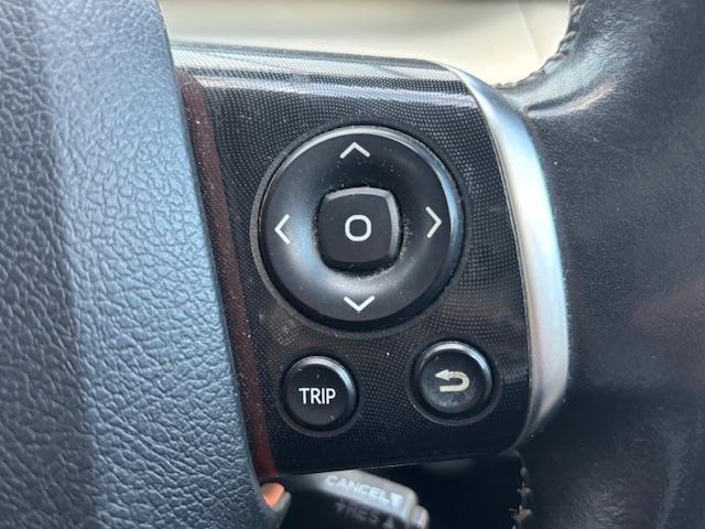 シエンタ ハイブリッドG 社外ナビ・フルセグTV・Bluetooth/CD/DVD・フリップダウンモニター・両Pスラ・クルコン・Aライト・レーンキープ・横滑り防止・Bカメ・Pスタート・スマートキー・ステアリングリモコン・ETC(12枚目)