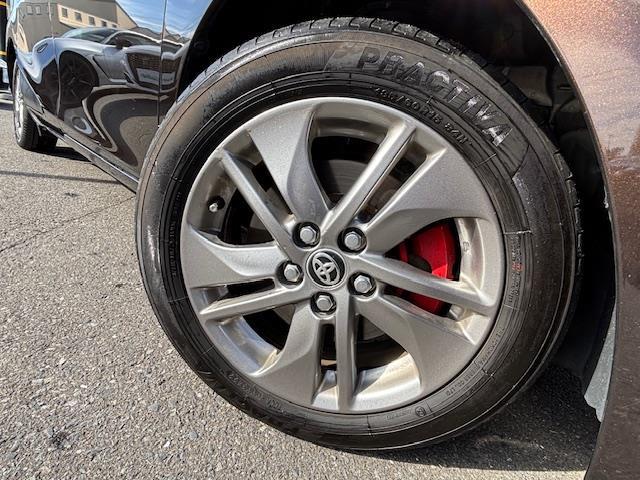 シエンタ ハイブリッドG 社外ナビ・フルセグTV・Bluetooth/CD/DVD・フリップダウンモニター・両Pスラ・クルコン・Aライト・レーンキープ・横滑り防止・Bカメ・Pスタート・スマートキー・ステアリングリモコン・ETC(32枚目)