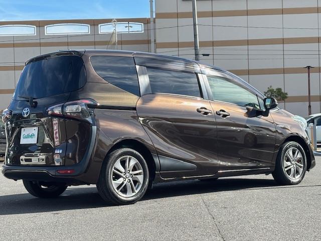 シエンタ ハイブリッドG 社外ナビ・フルセグTV・Bluetooth/CD/DVD・フリップダウンモニター・両Pスラ・クルコン・Aライト・レーンキープ・横滑り防止・Bカメ・Pスタート・スマートキー・ステアリングリモコン・ETC(37枚目)