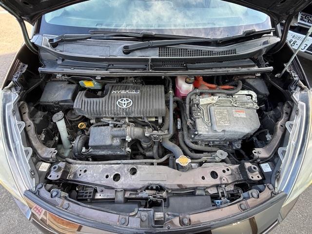 シエンタ ハイブリッドG 社外ナビ・フルセグTV・Bluetooth/CD/DVD・フリップダウンモニター・両Pスラ・クルコン・Aライト・レーンキープ・横滑り防止・Bカメ・Pスタート・スマートキー・ステアリングリモコン・ETC(39枚目)