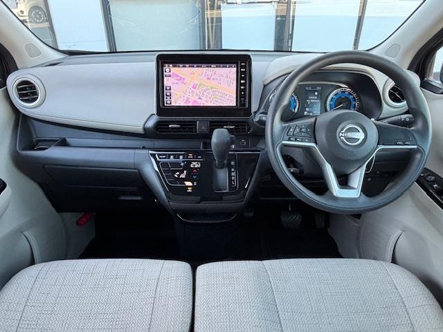 デイズ X 純正SDナビ・フルセグTV・Bluetooth/FM/AM・Pスタート・スマートキー・全方位カメラ・純フロアマット・ステアリングリモコン・Cセンサー・純AW・衝突軽減・Aライト(42枚目)