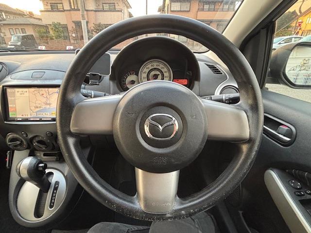 デミオ 13C ・シートカバー・ステアリングカバー・レベライザー・電格ミラー・純正ワンセグナビ・AM/FM・iPad・ETC(社外)・スタッドレスタイヤ付き・夏タイヤ付き(8枚目)