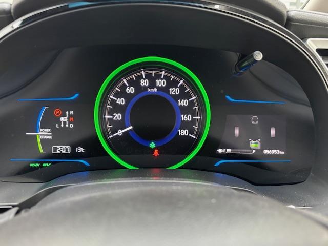 シャトル ハイブリッドXスタイルエディション 純正8インチナビ・バックカメラ・プッシュスタート・スマートキー・ビルトインETC・ステアリングリモコン・革巻きステアリング・ハーフレザーシート・社外ドライブレコーダー・純正フロアマット・ドアバイザー(7枚目)