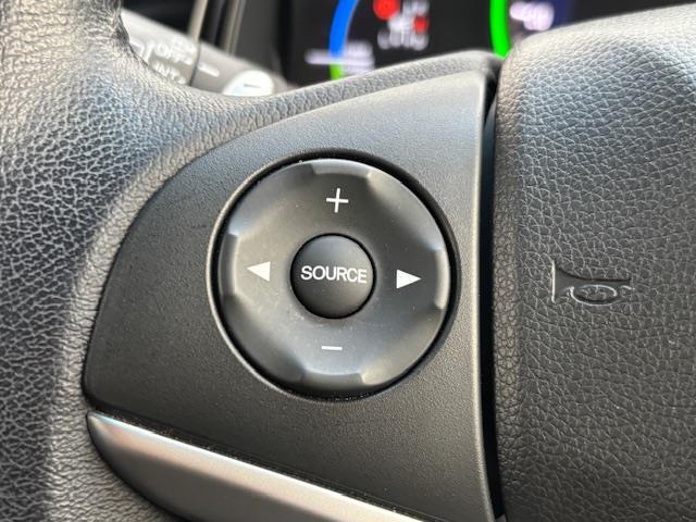 シャトル ハイブリッドXスタイルエディション 純正8インチナビ・バックカメラ・プッシュスタート・スマートキー・ビルトインETC・ステアリングリモコン・革巻きステアリング・ハーフレザーシート・社外ドライブレコーダー・純正フロアマット・ドアバイザー(9枚目)