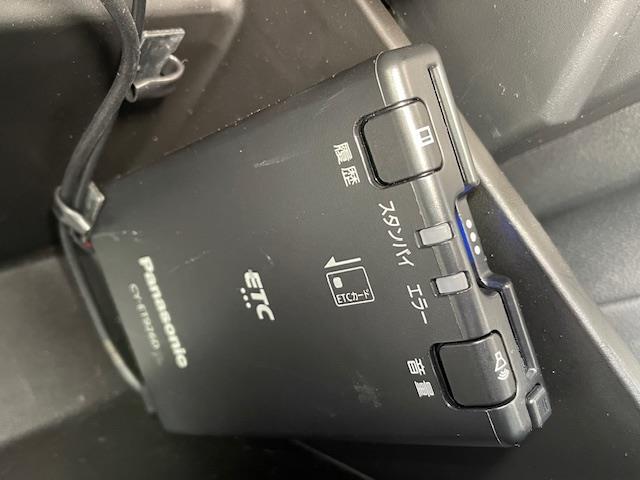 レヴォーグ レイバック リミテッドEX ・夏タイヤ24年製(7mm)・ACC☆ステアリングヒーター・ステアリングアシスト・AM・FM・USB・iPad☆Bluetooth接続・カープレイ対応純正ナビ・プッシュスタート(12枚目)