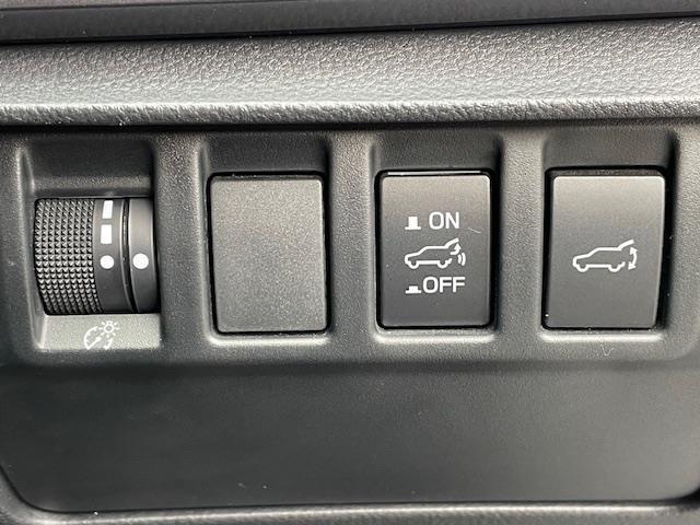 レヴォーグ レイバック リミテッドEX ・夏タイヤ24年製(7mm)・ACC☆ステアリングヒーター・ステアリングアシスト・AM・FM・USB・iPad☆Bluetooth接続・カープレイ対応純正ナビ・プッシュスタート(15枚目)