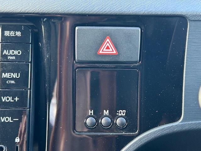 アクア G G’s クルーズコントロール・バックカメラ・衝突軽減システム・ETC・ステアリングリモコン・プリクラッシュセーフティ・レーンキープアシスト・リモコンキー・社外フロアマット・コーナーポール・ウインカーミラー(4枚目)