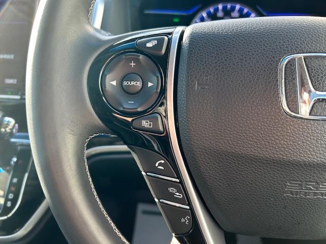 オデッセイハイブリッド ハイブリッド　パワーシートシートヒータースタットレスタイヤアルミホイール１７インチ付きレーダークルーズコントロールフリップダウンモニター衝突軽減機能両側パワースライドドアクリアランスソナーレーンキープ（14枚目）