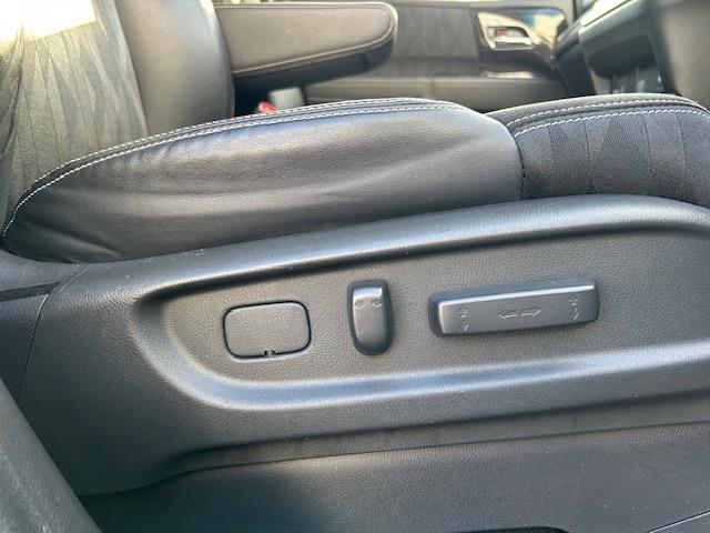 オデッセイハイブリッド ハイブリッド　パワーシートシートヒータースタットレスタイヤアルミホイール１７インチ付きレーダークルーズコントロールフリップダウンモニター衝突軽減機能両側パワースライドドアクリアランスソナーレーンキープ（20枚目）