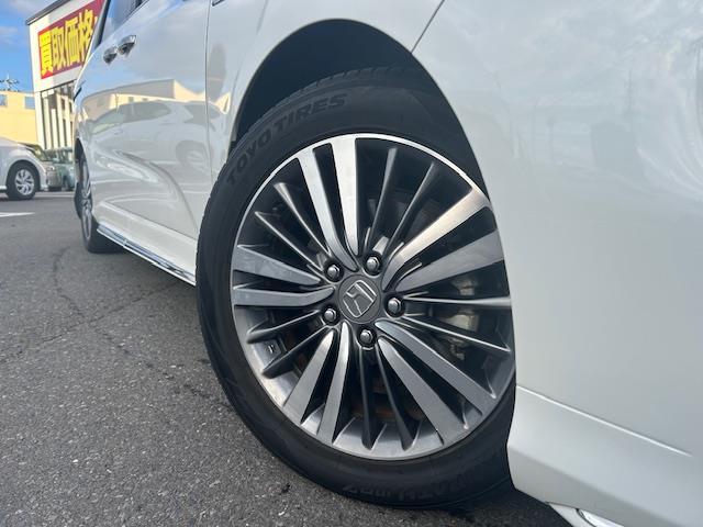 オデッセイハイブリッド ハイブリッド　パワーシートシートヒータースタットレスタイヤアルミホイール１７インチ付きレーダークルーズコントロールフリップダウンモニター衝突軽減機能両側パワースライドドアクリアランスソナーレーンキープ（35枚目）