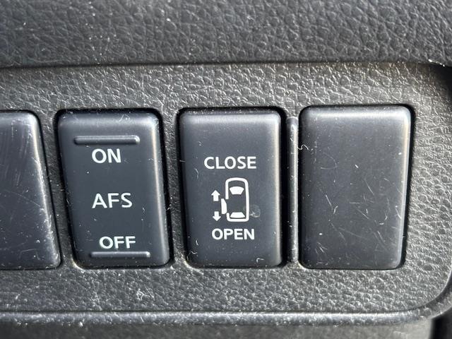 エルグランド 250ハイウェイスター ブラックレザーED HDDナビ・ワンセグTV/CD/DVD/AUX/FM/AM・ステアリングリモコン・フォグランプ・バックカメラ(13枚目)