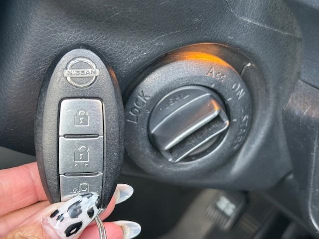 エルグランド 250ハイウェイスター ブラックレザーED HDDナビ・ワンセグTV/CD/DVD/AUX/FM/AM・ステアリングリモコン・フォグランプ・バックカメラ(14枚目)